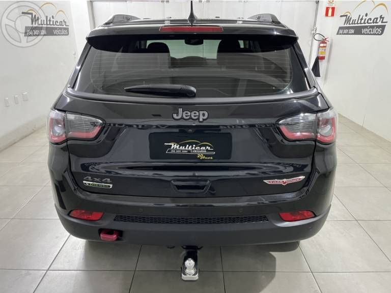 JEEP - COMPASS 2.0 16V DIESEL TRAILHAWK 4X4 AUTOMÁTICO - 2021/2021 - PRETA - R$ 126.900,00