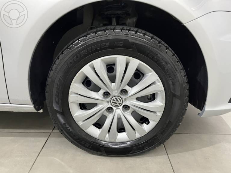 VOLKSWAGEN - GOL 1.6 MSI TOTALFLEX TRENDLINE 4P MANUAL - 2018/2018 - PRATA - R$ 47.900,00