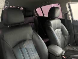 CHEVROLET - CRUZE 1.8 LT SPORT6 16V FLEX 4P AUTOMÁTICO - 2014/2015 - BRANCA - R$ 64.900,00