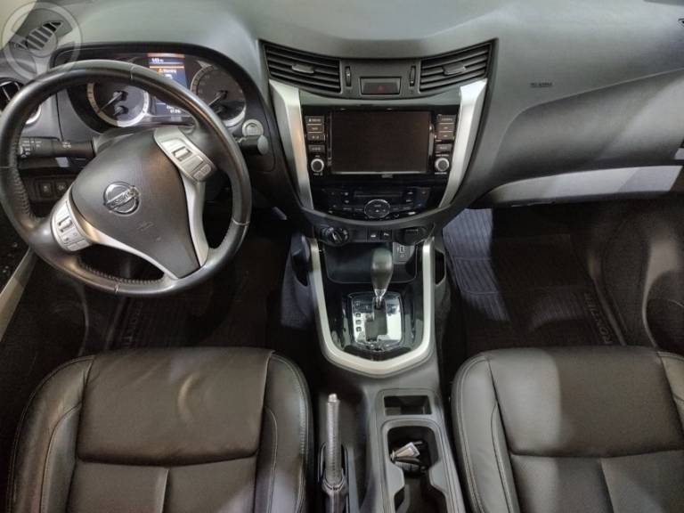 NISSAN - FRONTIER 2.3 LE 4X4 CD BI TURBO DIESEL 4P AUTOMÁTICO - 2021/2022 - BRANCA - R$ 179.900,00