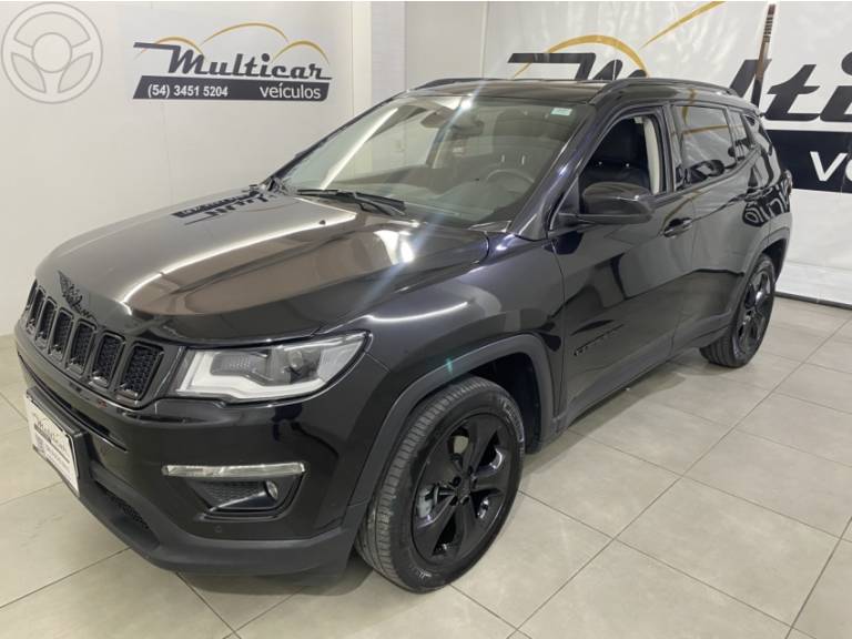 JEEP - COMPASS 2.0 16V FLEX LONGITUDE AUTOMÁTICO - 2021/2021 - PRETA - R$ 109.900,00