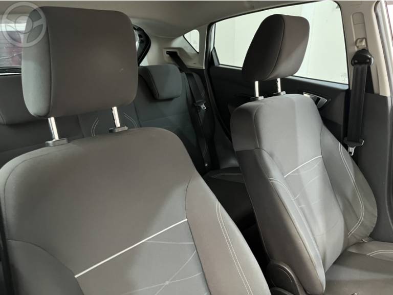 FORD - FIESTA 1.6 SE HATCH 16V FLEX 4P AUTOMÁTICO - 2015/2016 - BRANCA - R$ 54.500,00