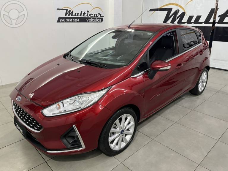 FORD - FIESTA 1.6 TITANIUM HATCH 16V FLEX 4P AUTOMÁTICO - 2017/2018 - VERMELHA - R$ 63.500,00