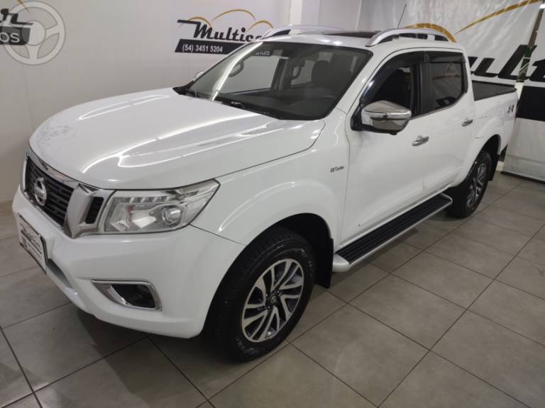 NISSAN - FRONTIER 2.3 LE 4X4 CD BI TURBO DIESEL 4P AUTOMÁTICO - 2021/2022 - BRANCA - R$ 179.900,00