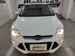 FORD - FOCUS 2.0 TITANIUM HATCH 16V FLEX 4P AUTOMÁTICO - 2015/2015 - BRANCA - R$ 58.900,00