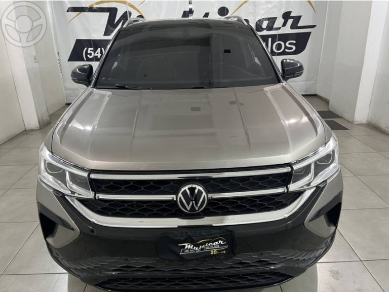 VOLKSWAGEN - TAOS 1.4 16V HIGHLINE TSI FLEX 4P AUTOMÁTICO - 2022/2022 - BEGE - R$ 147.900,00