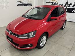 VOLKSWAGEN - FOX 1.6 MSI COMFORTLINE 8V FLEX 4P MANUAL - 2015/2016 - VERMELHA - R$ 51.900,00