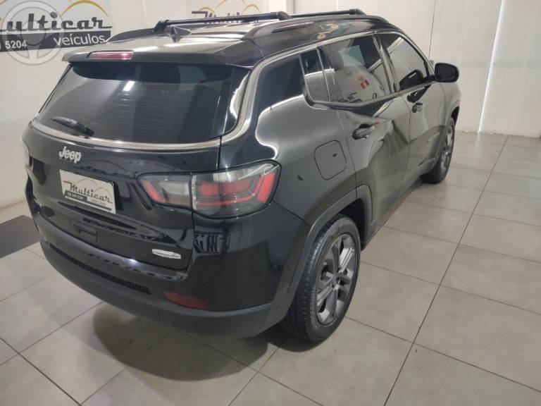JEEP - COMPASS 1.3 LONGITUDE T270 16V TURBO 4X2 FLEX 4P AUTOMÁTICO - 2023/2023 - PRETA - R$ 125.000,00