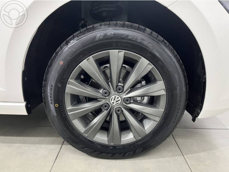 VOLKSWAGEN - VIRTUS 1.6 MSI TOTAL FLEX MANUAL - 2018/2019 - BRANCA - R$ 69.900,00