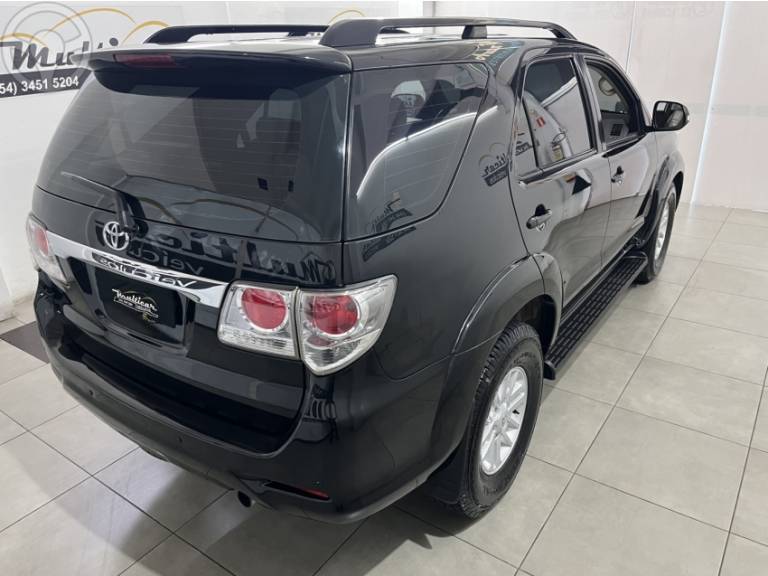 TOYOTA - HILUX SW4 3.0 SRV 4X4 16V TURBO INTERCOOLER DIESEL 4P AUTOMÁTICO - 2012/2013 - PRETA - R$ 139.900,00