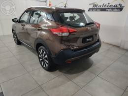 NISSAN - KICKS 1.6 16V FLEX SV 4P XTRONIC - 2018/2019 - MARROM - R$ 84.900,00