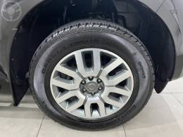 NISSAN - FRONTIER 2.5 SL 4X4 CD TURBO ELETRONIC DIESEL 4P AUTOMÁTICO - 2014/2015 - PRETA - R$ 106.900,00