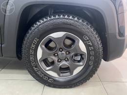 JEEP - RENEGADE 2.0 16V TURBO DIESEL SPORT 4P 4X4 AUTOMÁTICO - 2016/2016 - PRETA - R$ 81.900,00