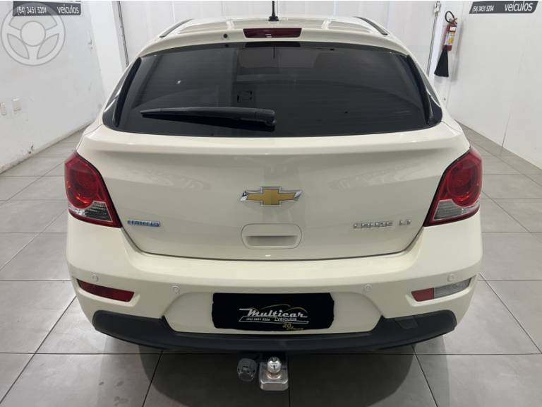 CHEVROLET - CRUZE 1.8 LT SPORT6 16V FLEX 4P AUTOMÁTICO - 2014/2015 - BRANCA - R$ 64.900,00