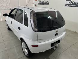 CHEVROLET - CORSA 1.4 MPFI MAXX 8V FLEX 4P MANUAL - 2011/2012 - BRANCA - R$ 34.900,00