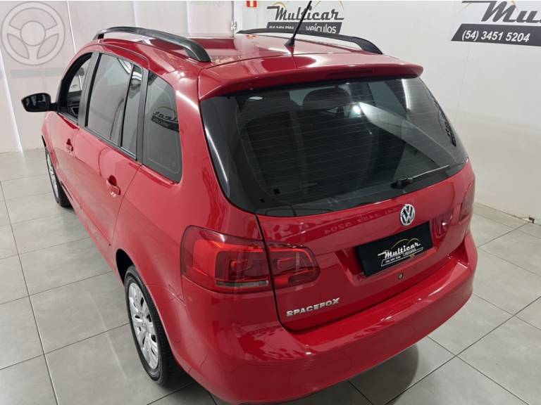 VOLKSWAGEN - SPACEFOX 1.6 MI TREND 8V FLEX 4P MANUAL - 2014/2014 - VERMELHA - R$ 43.900,00