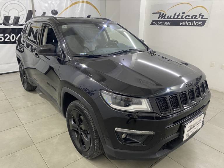 JEEP - COMPASS 2.0 16V FLEX LONGITUDE AUTOMÁTICO - 2021/2021 - PRETA - R$ 109.900,00