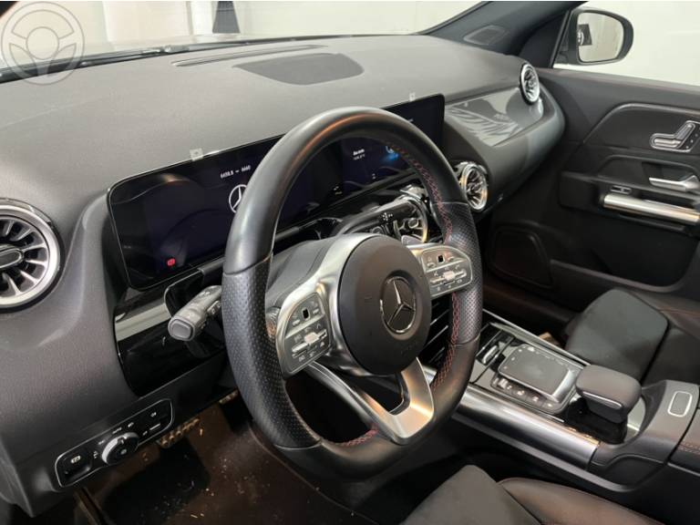 MERCEDES-BENZ - GLA 200 1.3 GCI AMG LINE 4P AUTOMÁTICO - 2022/2023 - CINZA - R$ 274.900,00