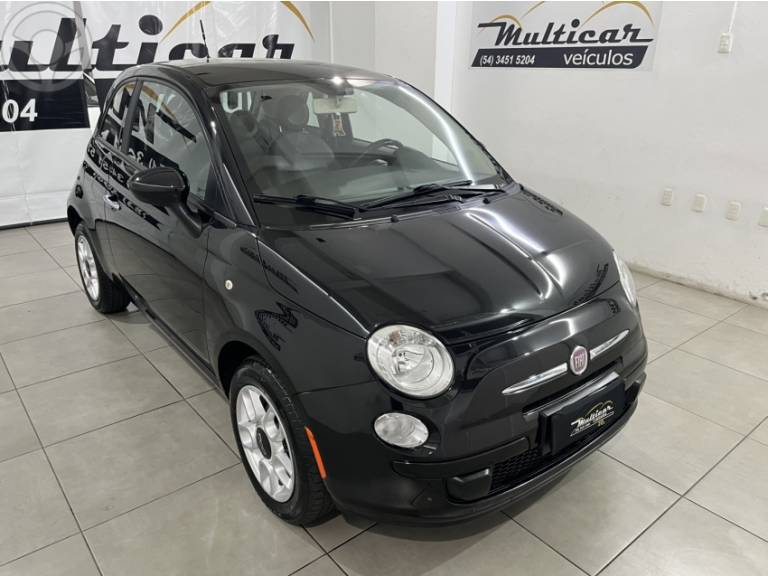 FIAT - 500 1.4 CULT 8V FLEX 2P MANUAL - 2011/2012 - PRETA - R$ 43.900,00