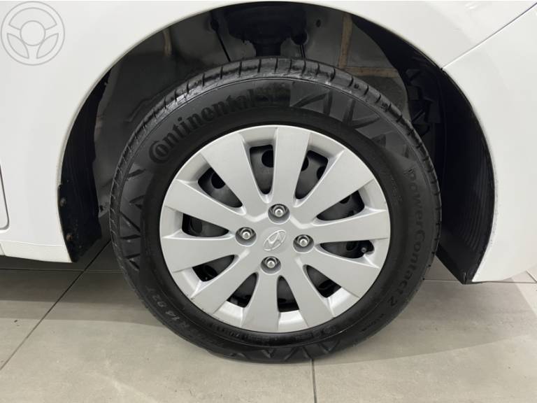 HYUNDAI - HB20 1.0 UNIQUE 12V FLEX 4P MANUAL - 2019/2019 - BRANCA - R$ 54.900,00