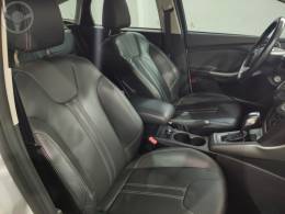 FORD - FOCUS 1.6 SE HATCH 16V FLEX 4P AUTOMÁTICO - 2014/2015 - BRANCA - R$ 54.900,00