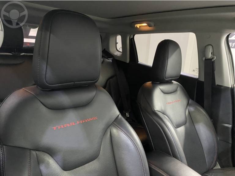 JEEP - COMPASS 2.0 16V DIESEL TRAILHAWK 4X4 AUTOMÁTICO - 2018/2018 - BRANCA - R$ 118.000,00