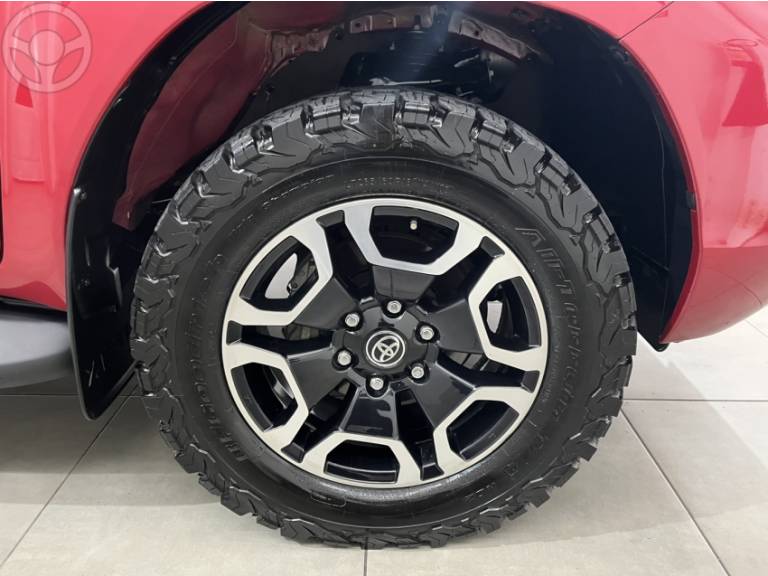 TOYOTA - HILUX 2.8 SRX 4X4 CD 16V DIESEL 4P AUTOMÁTICO - 2020/2021 - VERMELHA - R$ 239.900,00