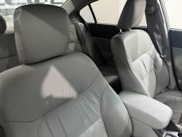 HONDA - CIVIC 2.0 LXR 16V FLEX 4P AUTOMÁTICO - 2014/2014 - BRANCA - R$ 72.900,00