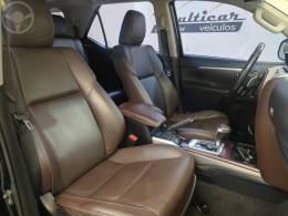 TOYOTA - HILUX SW4 2.8 SRX 4X4 7 LUGARES 16V TURBO INTERCOOLER DIESEL 4P AUTOMÁTICO - 2018/2018 - PRETA - R$ 239.000,00