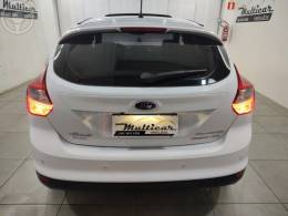 FORD - FOCUS 2.0 TITANIUM HATCH 16V FLEX 4P AUTOMÁTICO - 2015/2015 - BRANCA - R$ 58.900,00
