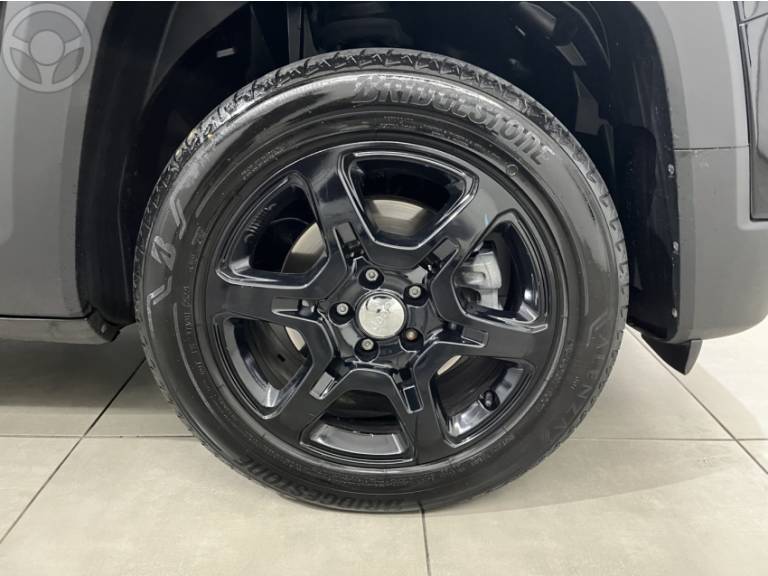 JEEP - RENEGADE 1.3 SPORT T270 16V TURBO FLEX 4P AUTOMÁTICO - 2022/2022 - PRETA - R$ 104.900,00