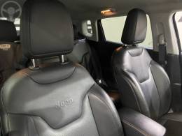 JEEP - COMPASS 2.0 16V FLEX LONGITUDE AUTOMÁTICO - 2021/2021 - PRETA - R$ 109.900,00