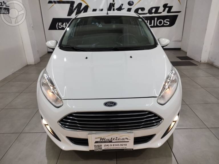 FORD - FIESTA 1.6 TITANIUM HATCH 16V FLEX 4P AUTOMÁTICO - 2014/2014 - BRANCA - R$ 45.900,00