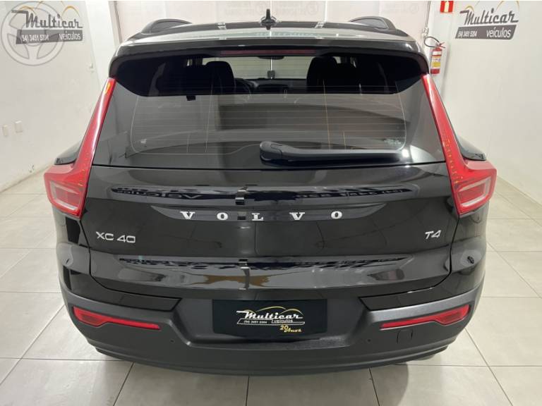 VOLVO - XC 40 2.0 T4 GEARTRONIC - 2019/2019 - PRETA - R$ 123.900,00