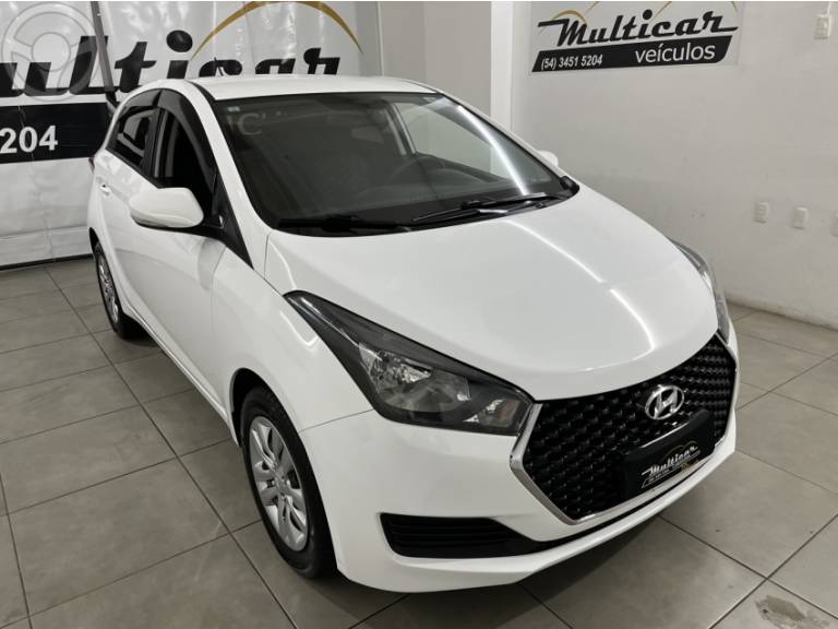 HYUNDAI - HB20 1.6 COMFORT PLUS 16V FLEX 4P MANUAL - 2018/2019 - BRANCA - R$ 62.900,00