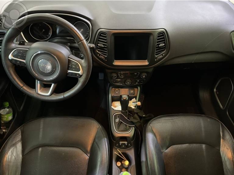JEEP - COMPASS 2.0 16V FLEX LONGITUDE AUTOMÁTICO - 2017/2018 - BRANCA - R$ 92.900,00