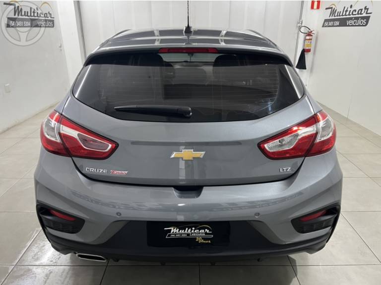 CHEVROLET - CRUZE 1.4 TURBO LTZ SPORT6 16V FLEX 4P AUTOMÁTICO - 2019/2019 - CINZA - R$ 101.900,00