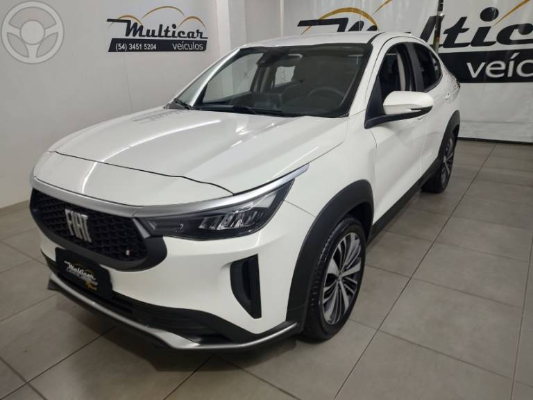 FIAT - FASTBACK 1.0 AUDACE 200 TURBO FLEX 4P AUTOMÁTICO - 2023/2023 - BRANCA - R$ 111.900,00