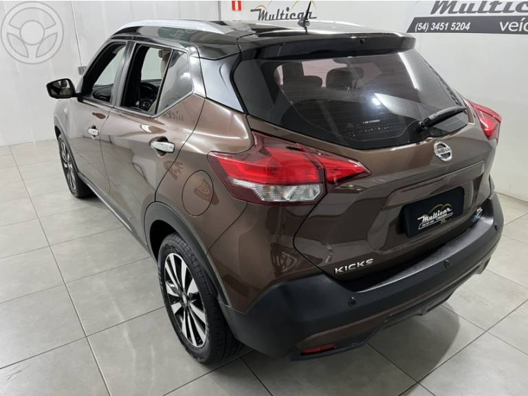 NISSAN - KICKS 1.6 16V FLEX SL 4P XTRONIC - 2018/2018 - MARROM - R$ 84.900,00