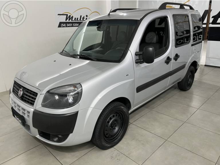 FIAT - DOBLÓ 1.8 MPI ESSENCE 16V FLEX 7P MANUAL - 2021/2021 - PRATA - R$ 77.500,00