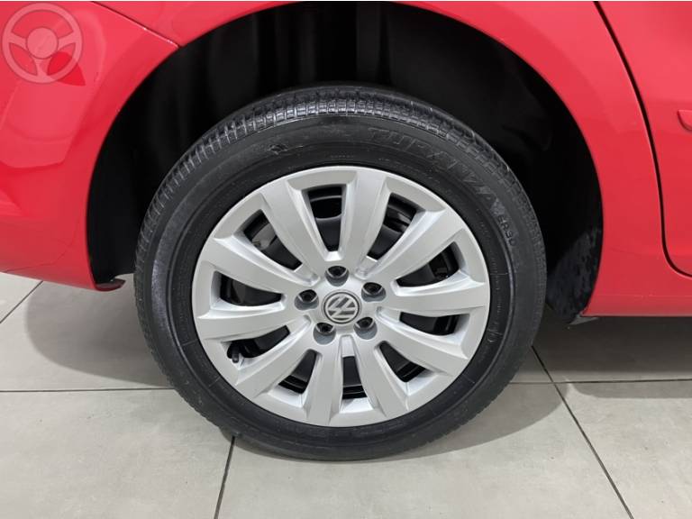 VOLKSWAGEN - SPACEFOX 1.6 MI TREND 8V FLEX 4P MANUAL - 2014/2014 - VERMELHA - R$ 43.900,00