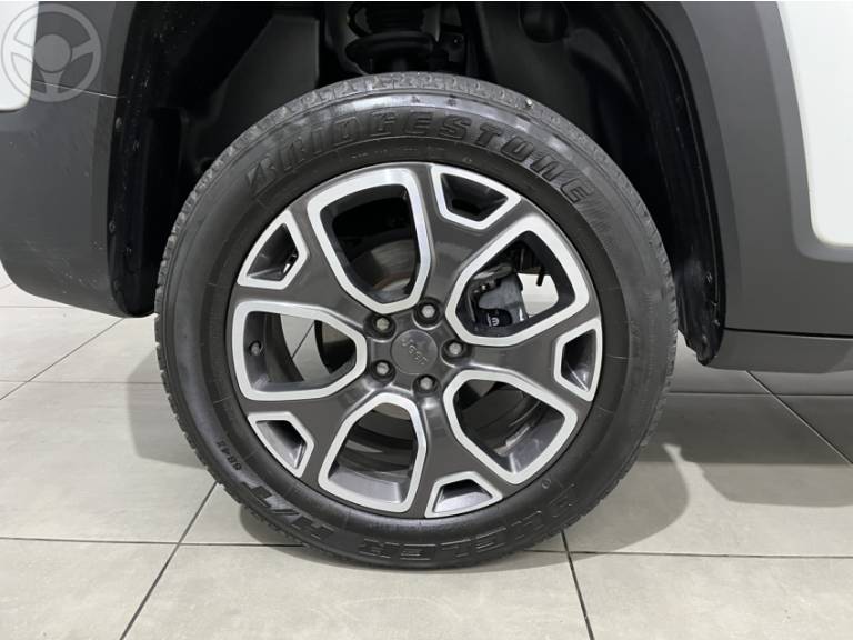 JEEP - RENEGADE 2.0 16V TURBO DIESEL LONGITUDE 4P 4X4 AUTOMÁTICO - 2017/2018 - BRANCA - R$ 92.900,00