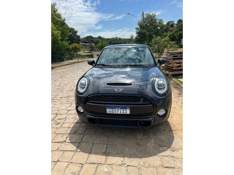 MINI - COOPER 2.0 S TOP 16V TURBO 2P AUTOMÁTICO - 2018/2019 - CINZA - R$ 145.000,00