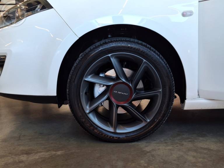 FIAT - BRAVO 1.8 SPORTING 16V FLEX 4P MANUAL - 2015/2016 - BRANCA - R$ 61.000,00