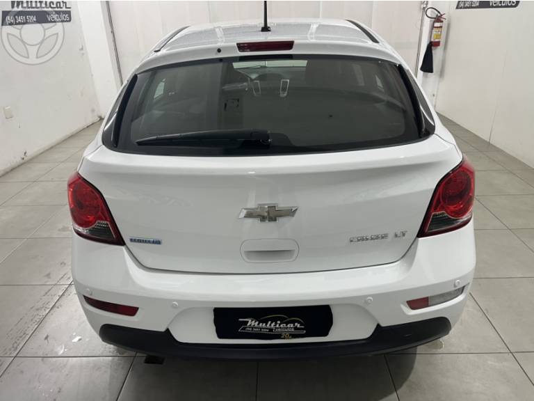 CHEVROLET - CRUZE 1.8 LT SPORT6 16V FLEX 4P MANUAL - 2014/2014 - BRANCA - R$ 59.900,00