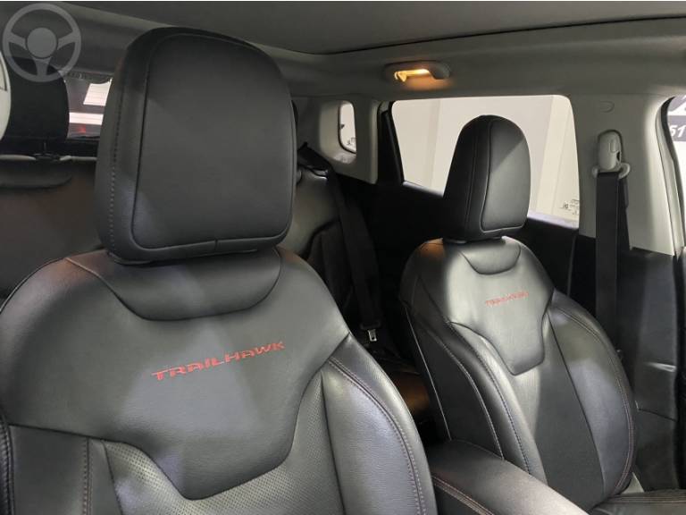 JEEP - COMPASS 2.0 16V DIESEL TRAILHAWK 4X4 AUTOMÁTICO - 2018/2018 - BRANCA - R$ 118.000,00