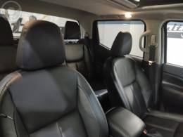 NISSAN - FRONTIER 2.3 LE 4X4 CD BI TURBO DIESEL 4P AUTOMÁTICO - 2021/2022 - BRANCA - R$ 179.900,00