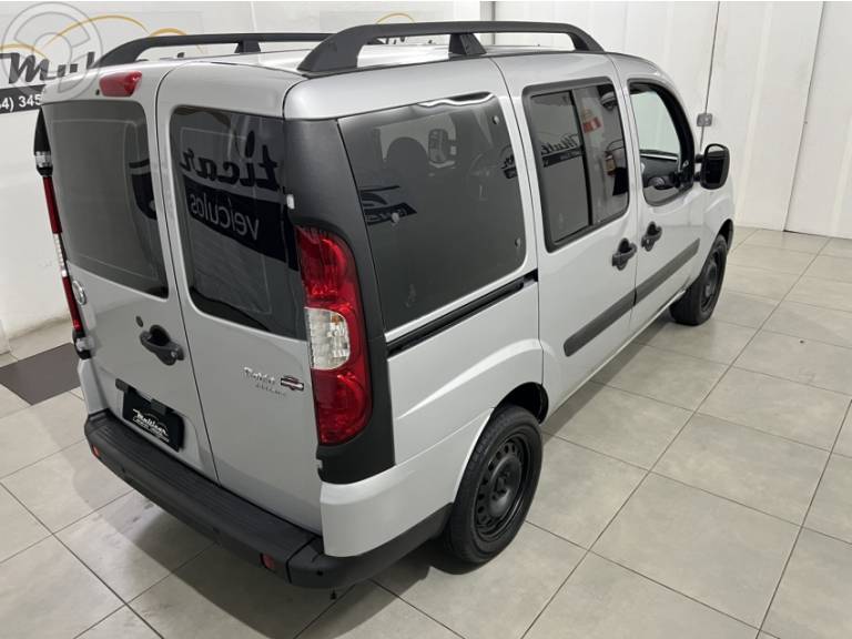 FIAT - DOBLÓ 1.8 MPI ESSENCE 16V FLEX 7P MANUAL - 2021/2021 - PRATA - R$ 77.500,00