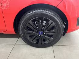 FORD - FIESTA 1.5 S HATCH 16V FLEX 4P MANUAL - 2013/2014 - VERMELHA - R$ 43.900,00