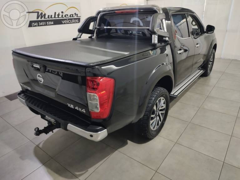 NISSAN - FRONTIER 2.3 XE 4X4 CD BI TURBO DIESEL 4P AUTOMÁTICO - 2019/2020 - PRETA - R$ 149.900,00